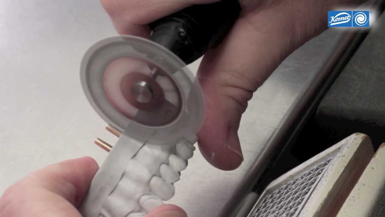 komet-shax-s-geschnittmodell-video-gipsbearbeitung image 1